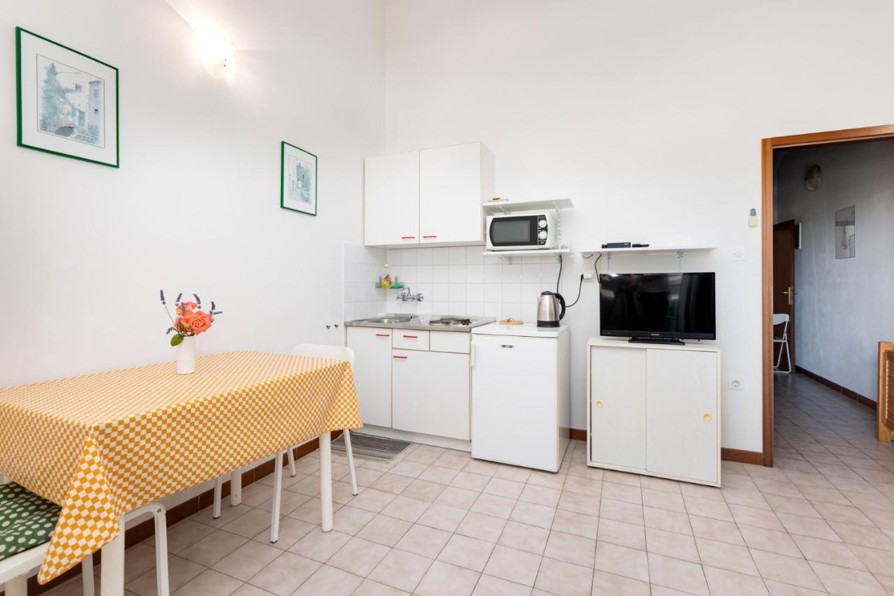 Apartments Mrak Punat Extérieur photo